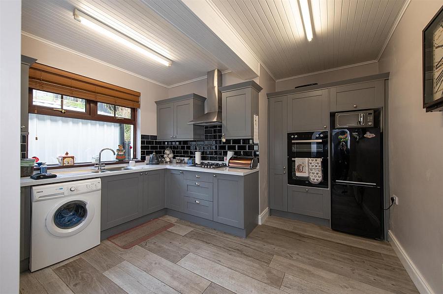 27 Hillsborough Road