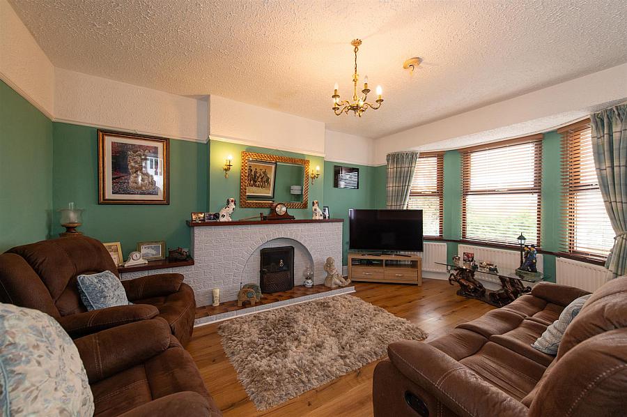 27 Hillsborough Road