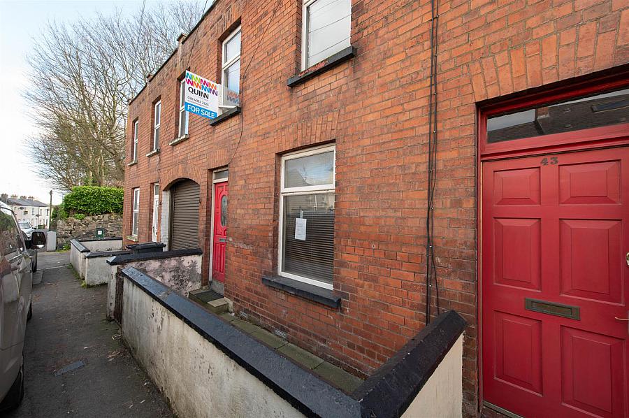 45 Kenlis Street