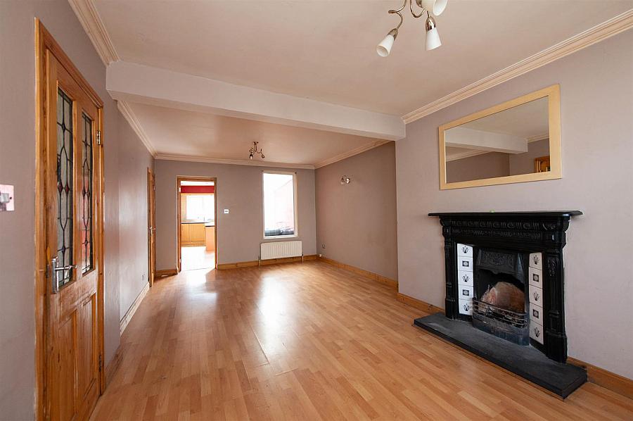 45 Kenlis Street