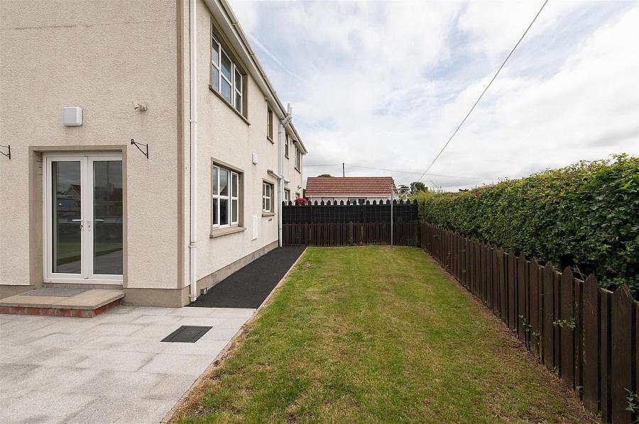 15 Old Railway Close