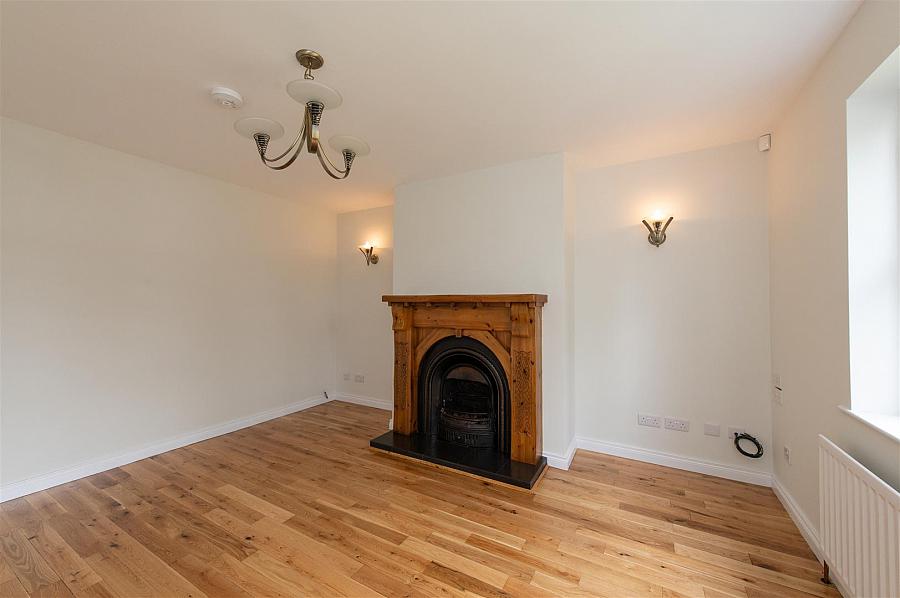 15 Old Railway Close