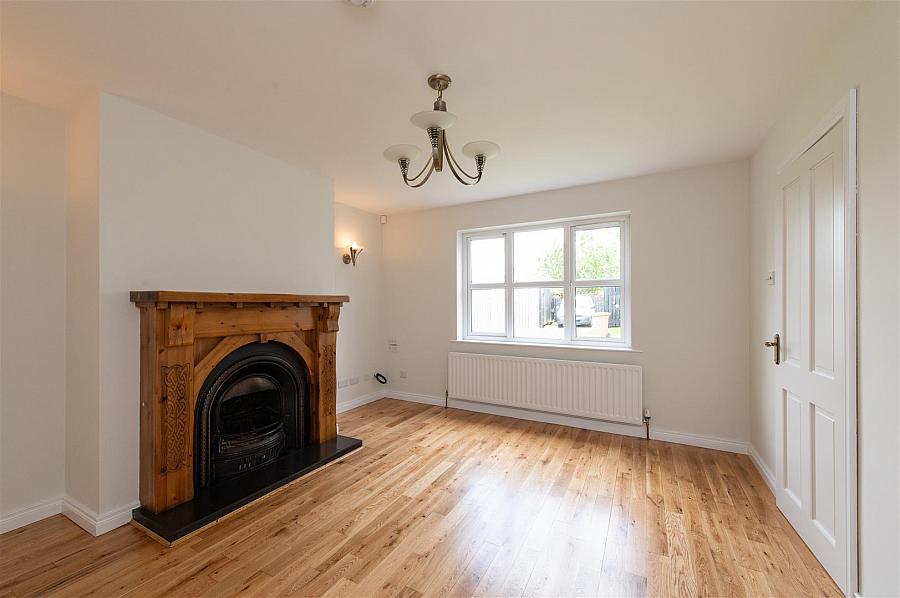 15 Old Railway Close