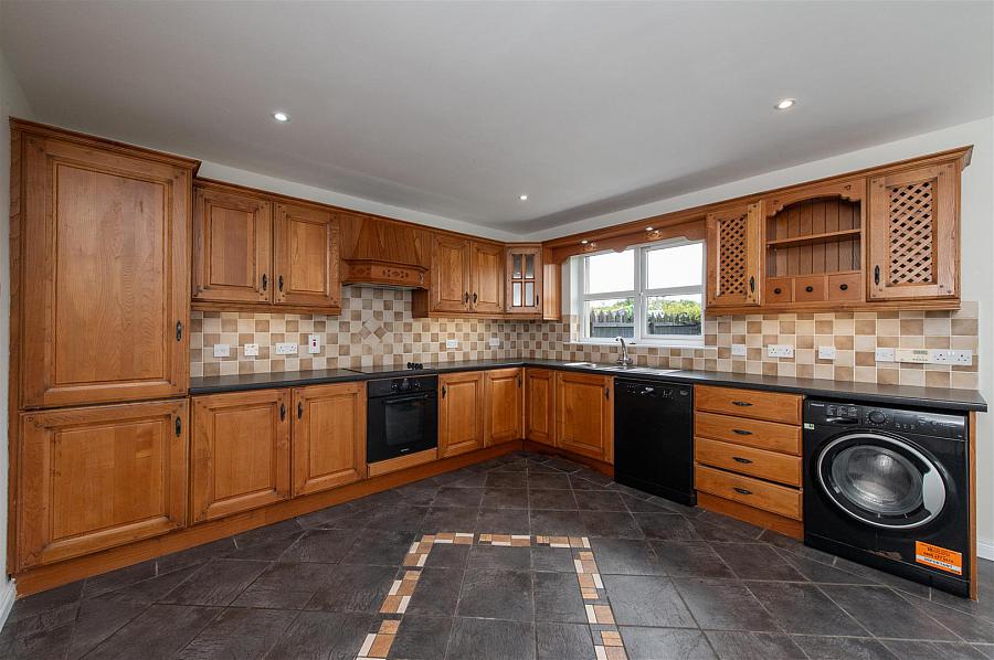 15 Old Railway Close