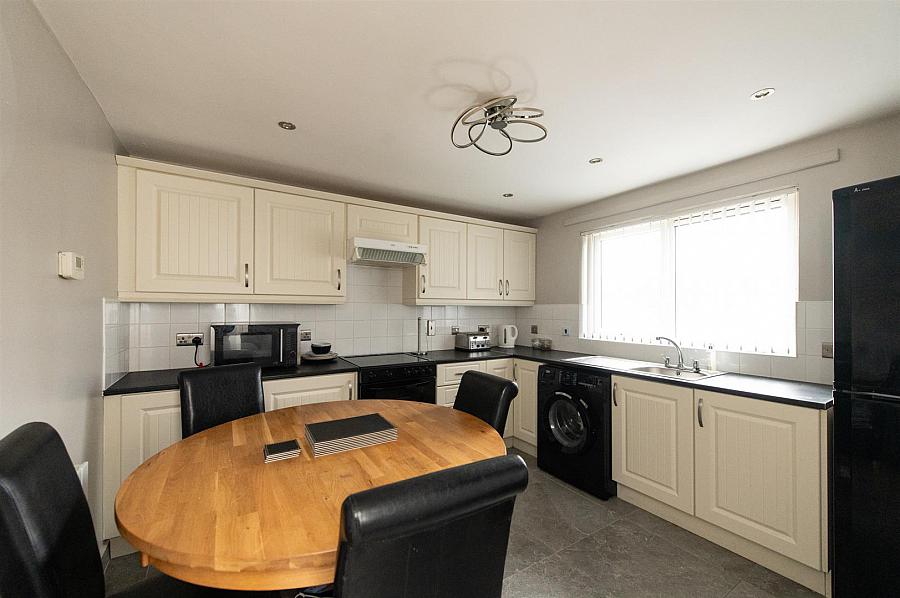 5d Leamount Park
