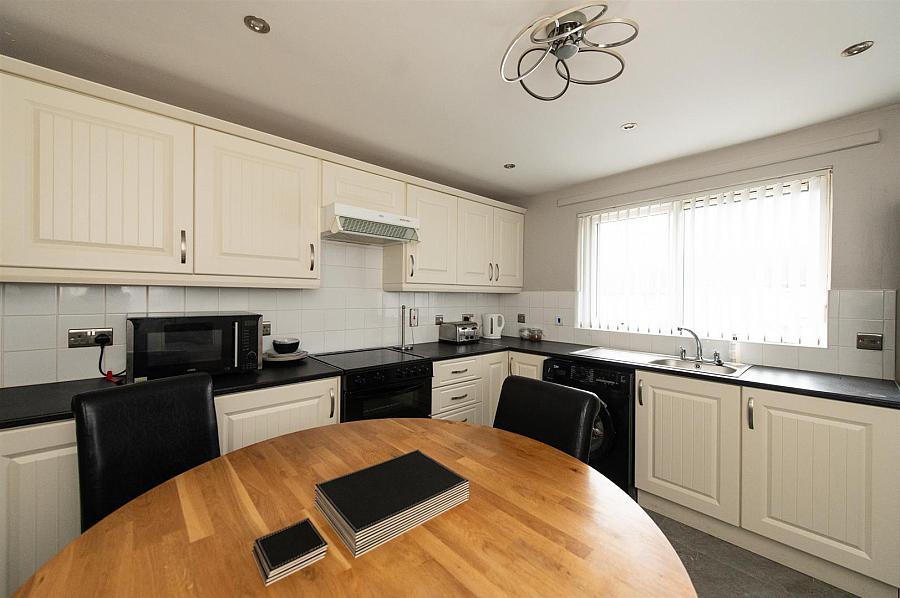 5d Leamount Park