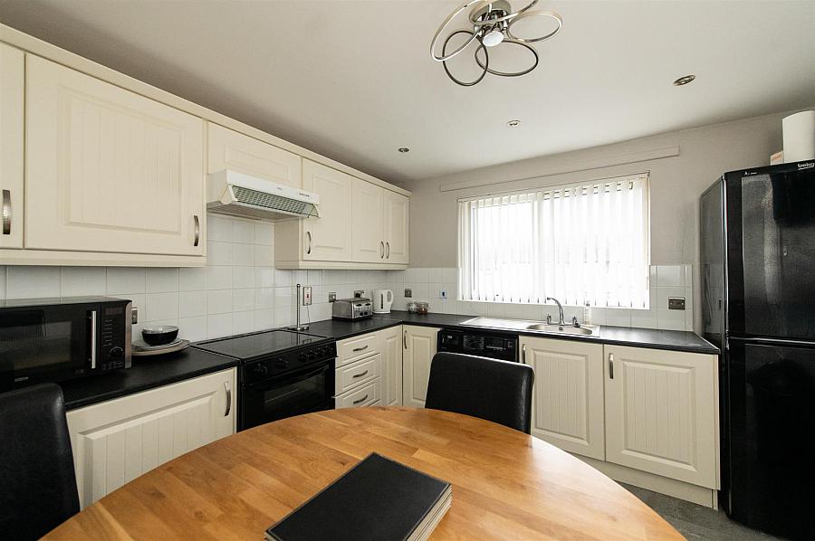 5d Leamount Park