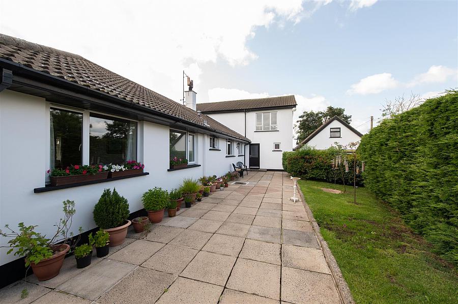 252a & 252b Castlewellan Road