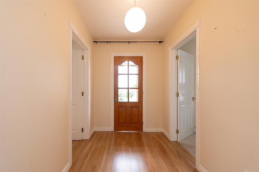 24 Castle Wood