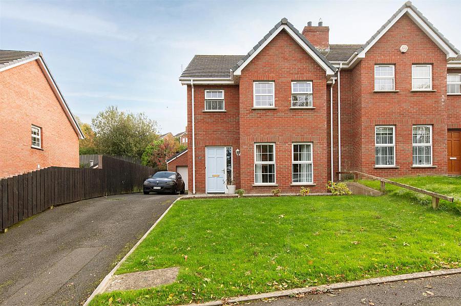 53 Oak Lodge