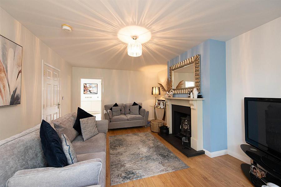 53 Oak Lodge