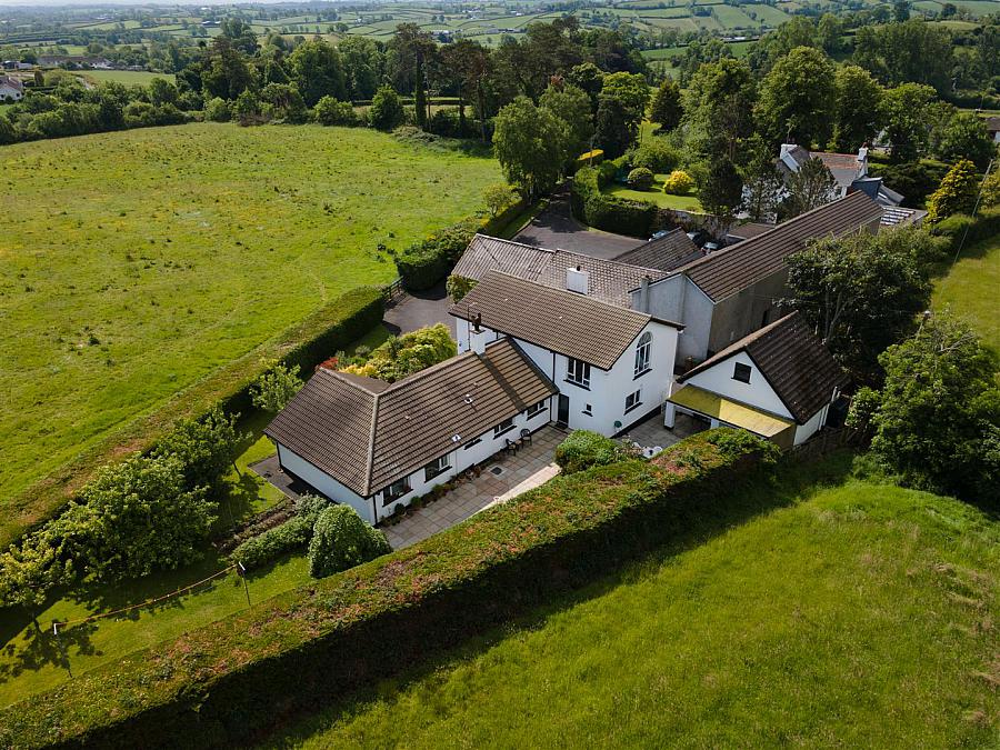 252a & 252b Castlewellan Road
