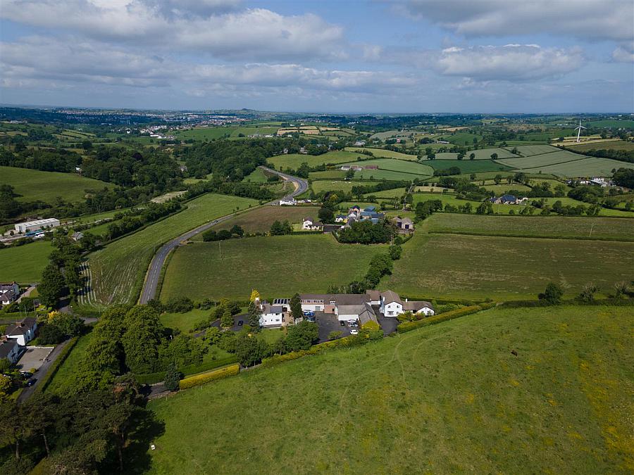 252a & 252b Castlewellan Road
