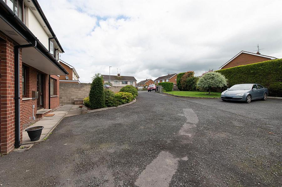 38 Chinauley Park