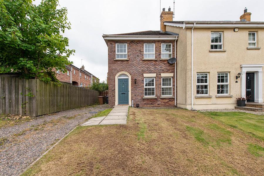 67 Summerhill Brae