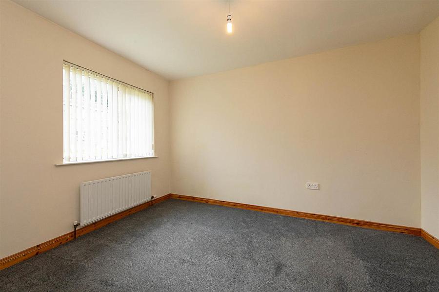 67 Summerhill Brae