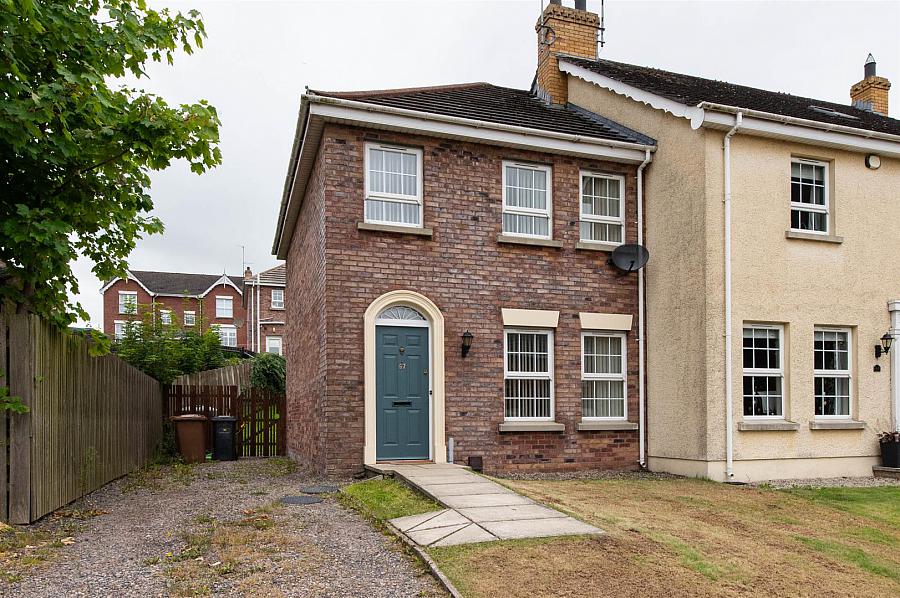 67 Summerhill Brae