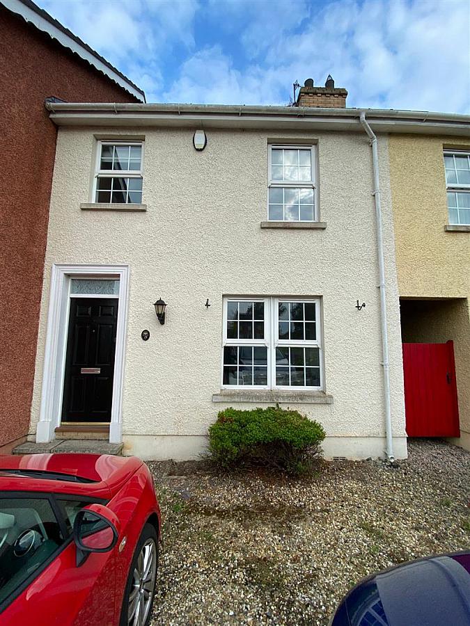 19 Summerhill Green