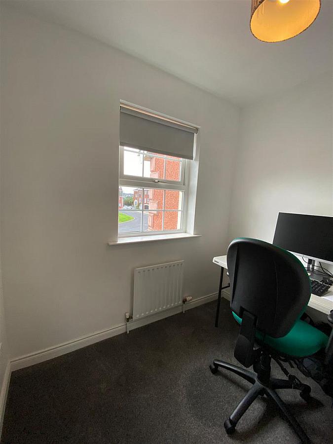 19 Summerhill Green