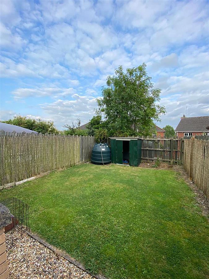 19 Summerhill Green