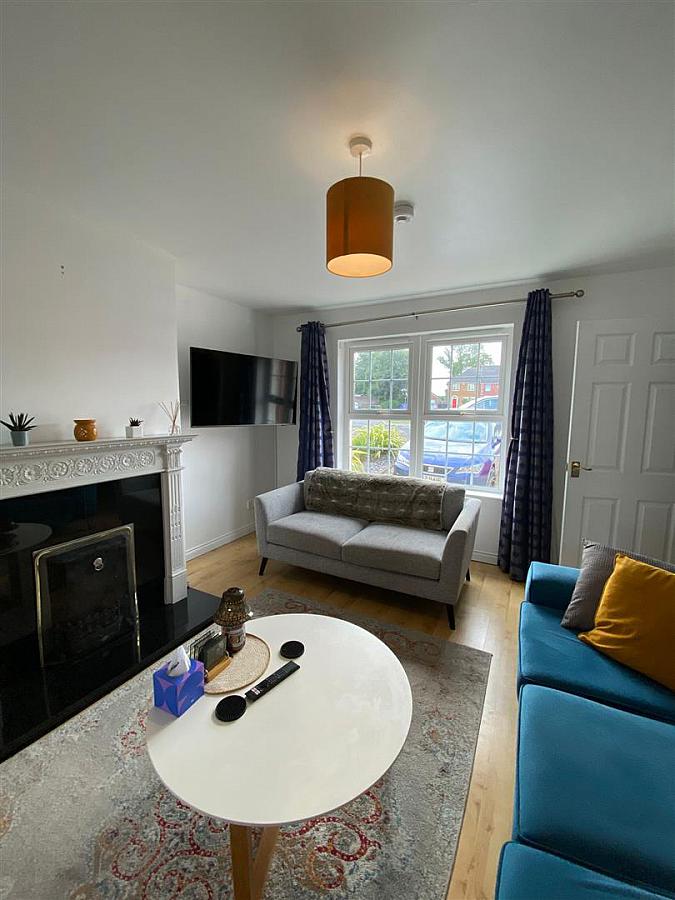 19 Summerhill Green