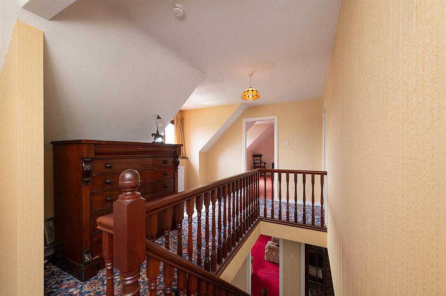 1 Castle Lodge