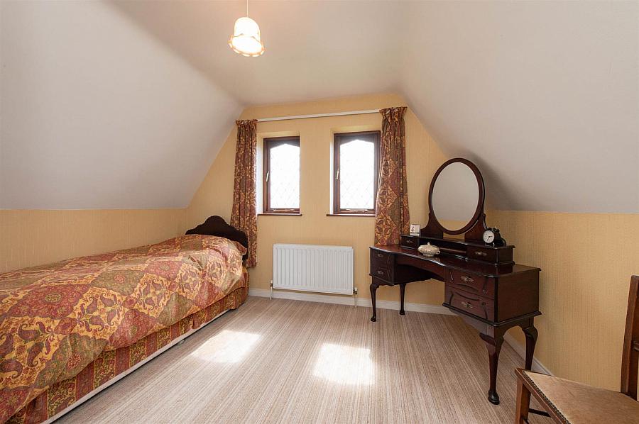 1 Castle Lodge