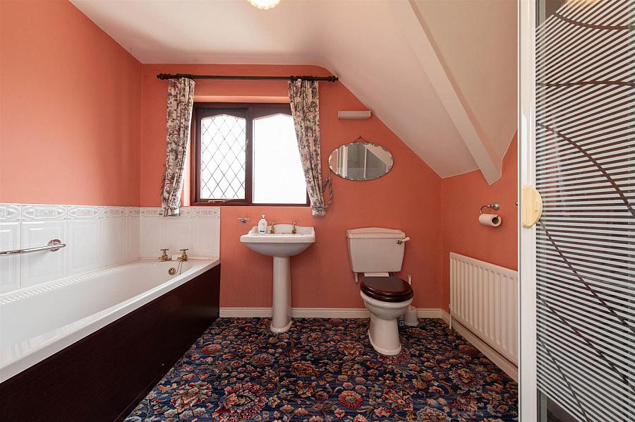 1 Castle Lodge