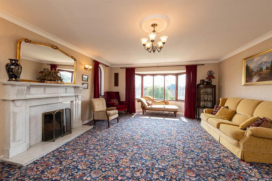1 Castle Lodge