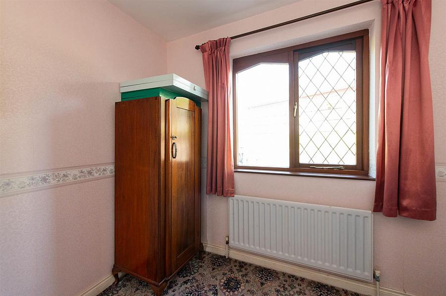 1 Castle Lodge