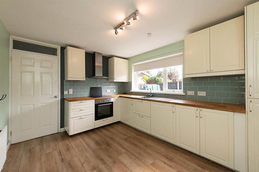 94 Primrose Gardens