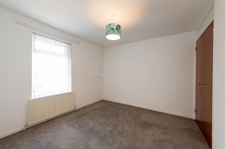 94 Primrose Gardens
