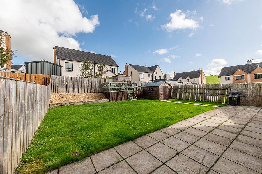 49 Bishops Green