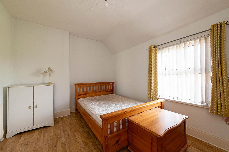 1 Edenderry Gardens