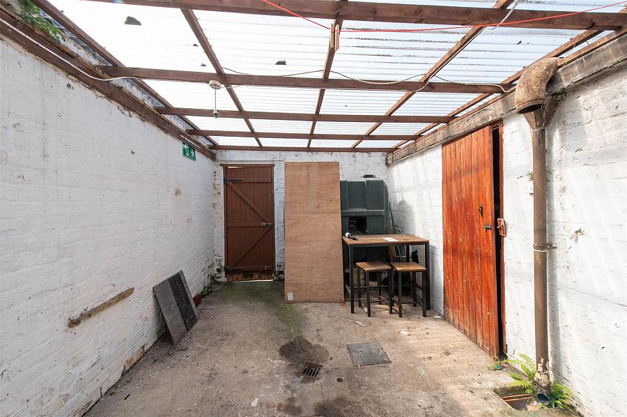 1 Edenderry Gardens