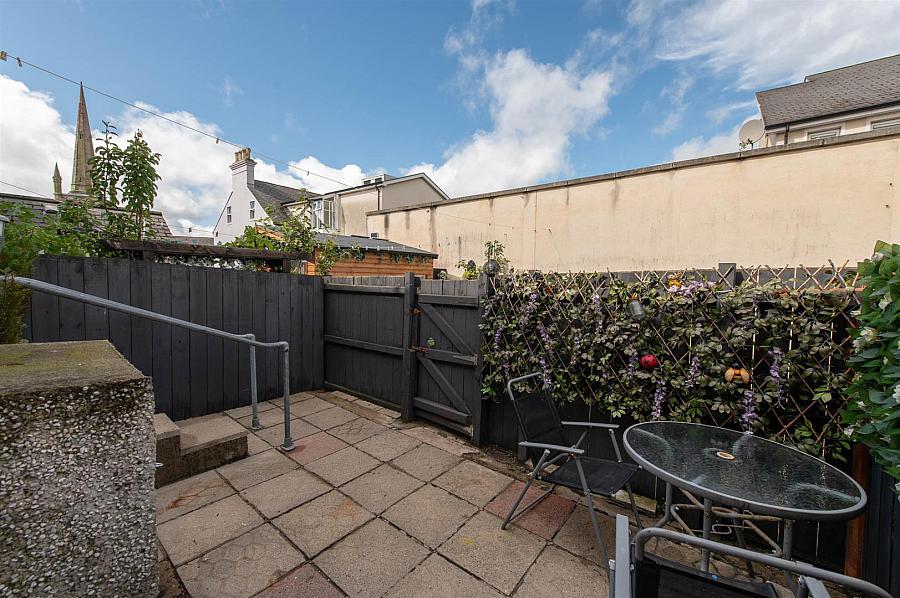 12 Dromore Street