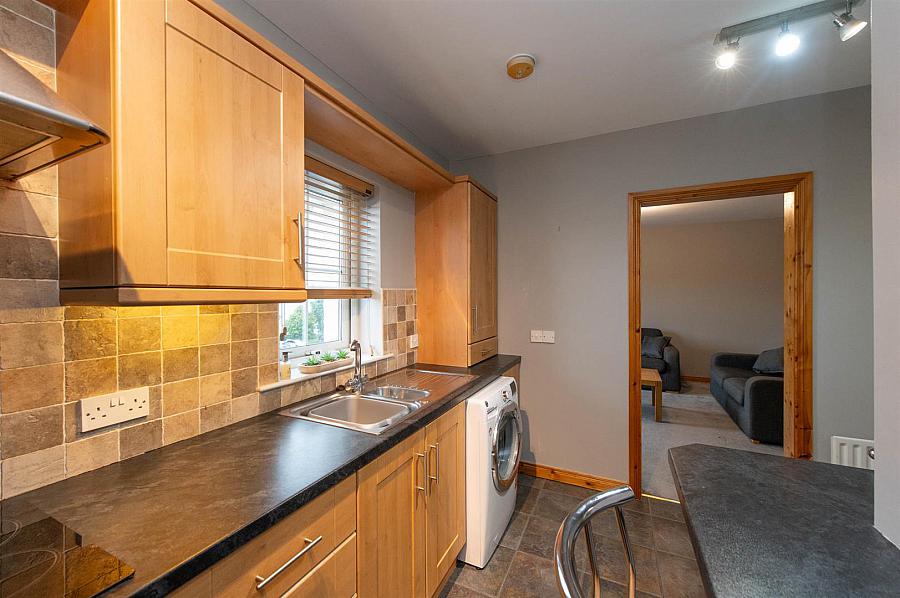 Apt 5 Gate House Mews, Summerhill