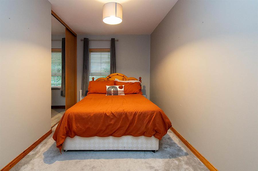 Apt 5 Gate House Mews, Summerhill
