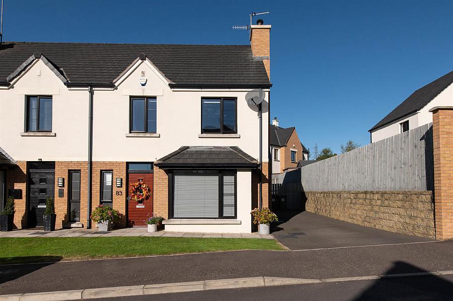 83 Bishops Green