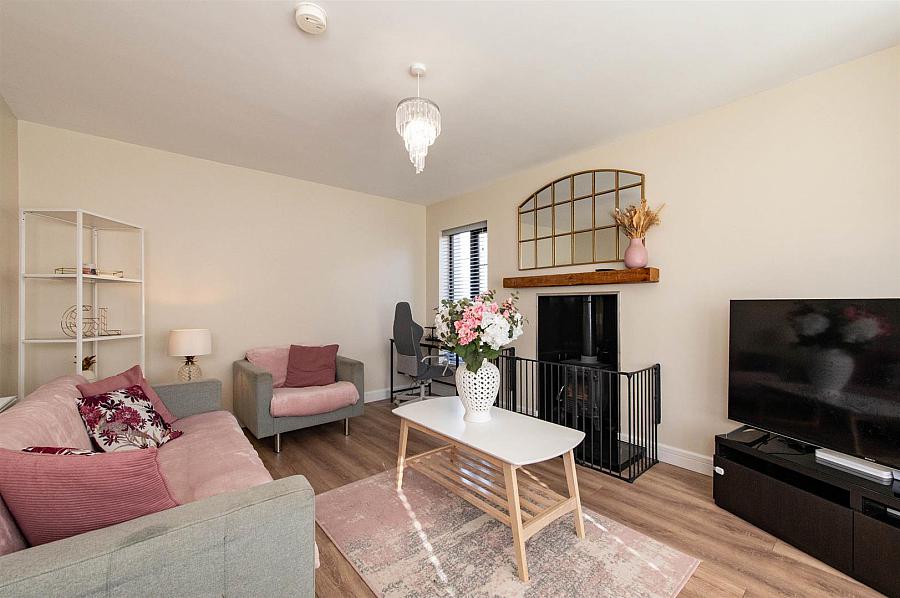 83 Bishops Green 83 Bishops Green