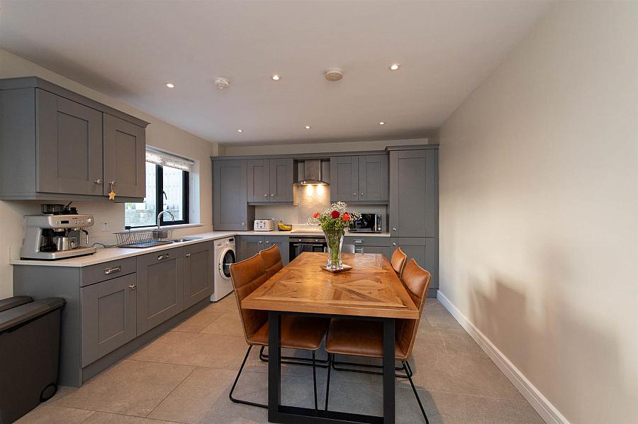 83 Bishops Green 83 Bishops Green