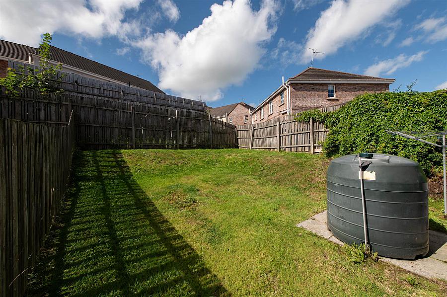 30 Summerhill Brae