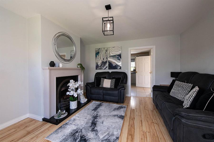 30 Summerhill Brae