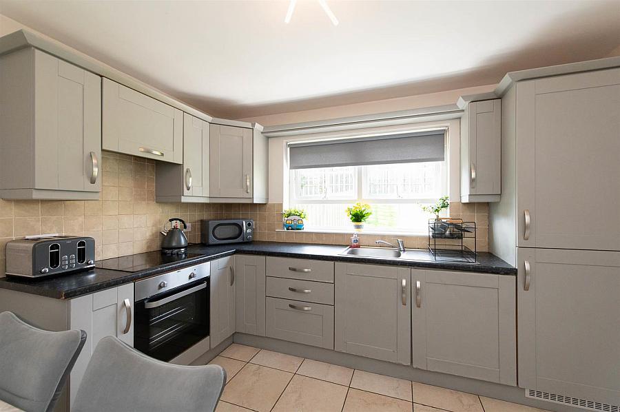 30 Summerhill Brae