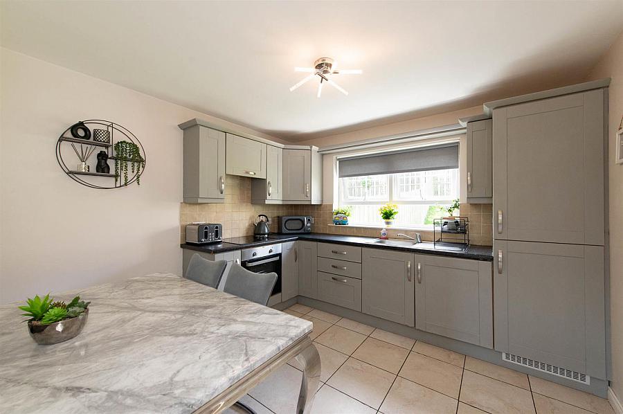 30 Summerhill Brae