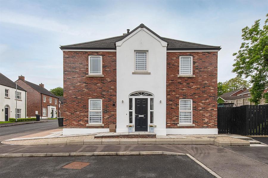 27 Ballydown Heights