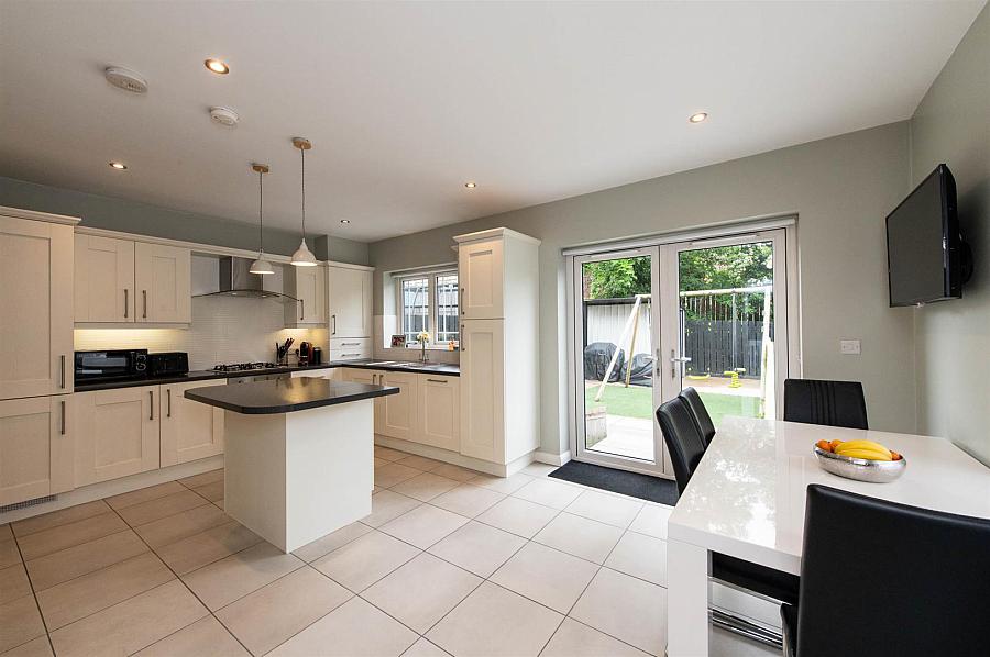 27 Ballydown Heights