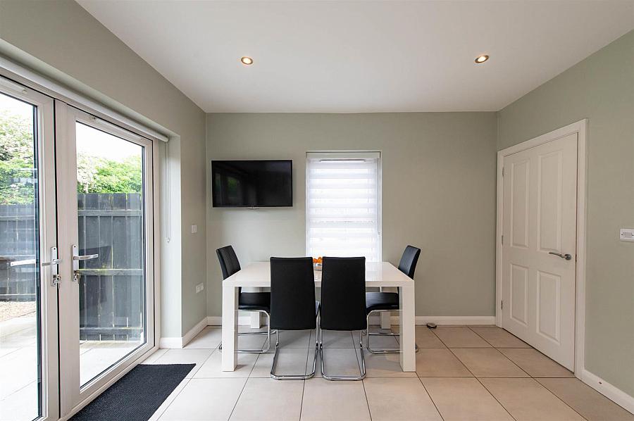 27 Ballydown Heights