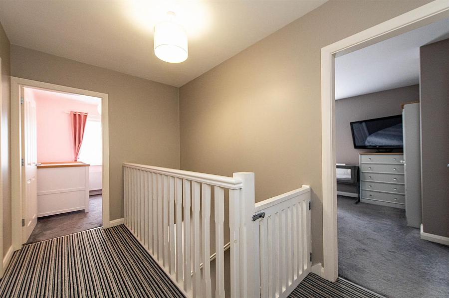 27 Ballydown Heights