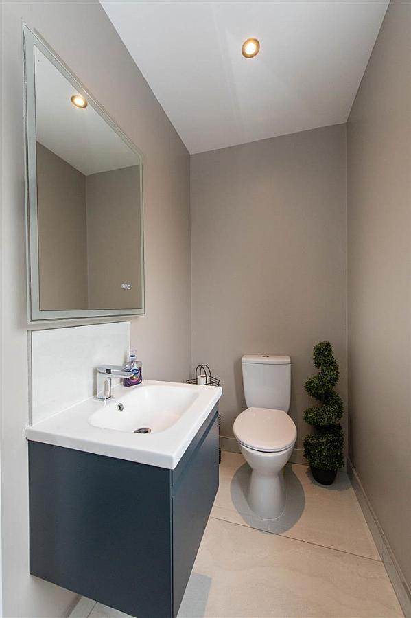 27 Ballydown Heights